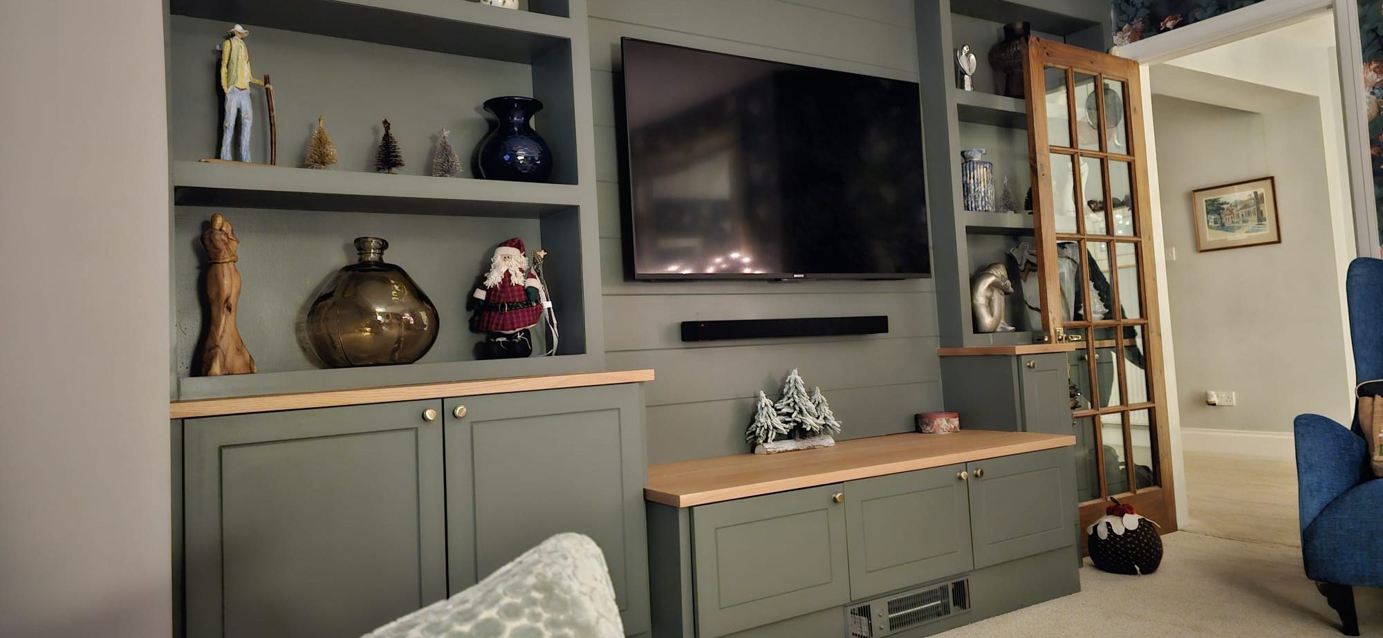 Entertainment-wall-00-e1771688926975